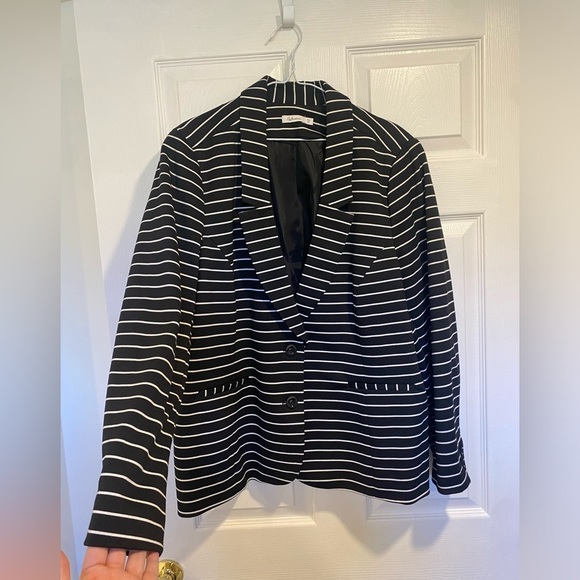 Reitmans Plus Double Breasted Striped Blazer Size 20 - Picture 3 of 7